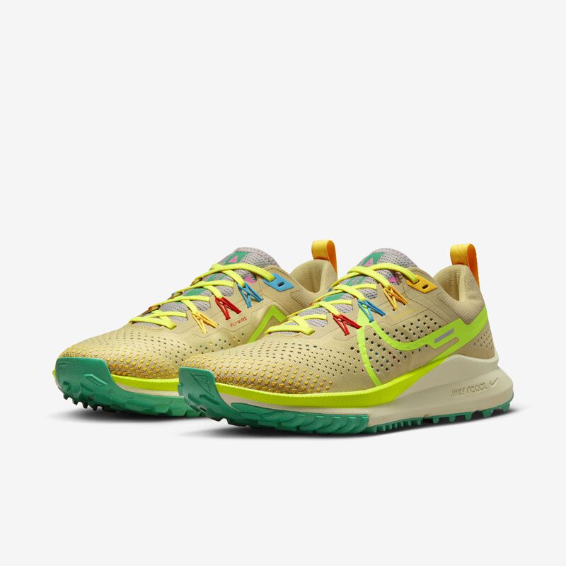 Nike React Pegasus Trail 4, Equipo Oro/Azul báltico/Verde estadio/Volt, hi-res