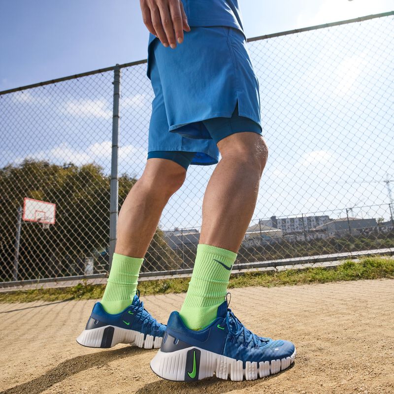 Nike Free Metcon 5, Azul Cancha/Trueno Azul/Tinte Platino/Huelga Verde, hi-res