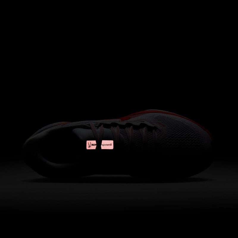 Nike Pegasus 41, Blanco/Brasa Mágica/Negro/Carmesí Brillante, hi-res