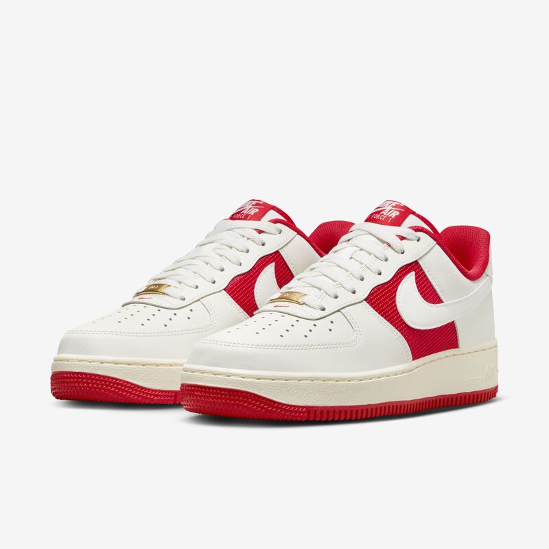Nike Air Force 1 '07, Vela/Rojo universitario/Leche de coco/Vela, hi-res