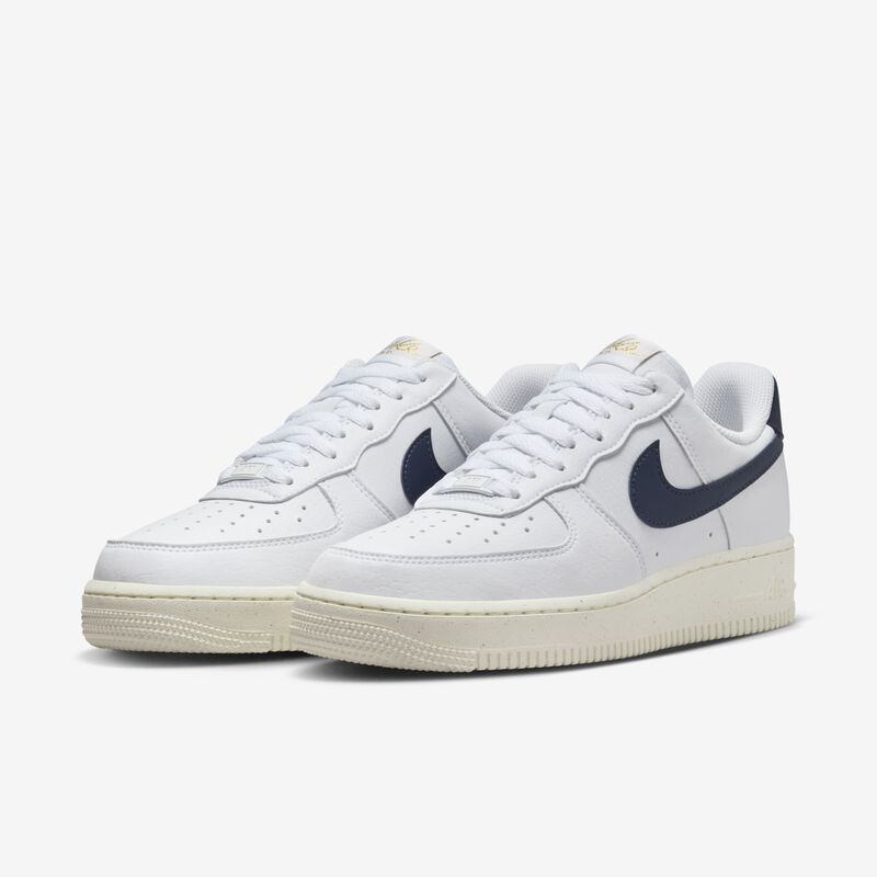 Nike Air Force 1 '07 Next Nature, Blanco/Marfil Pálido/Oro Metalizado/Obsidiana, hi-res