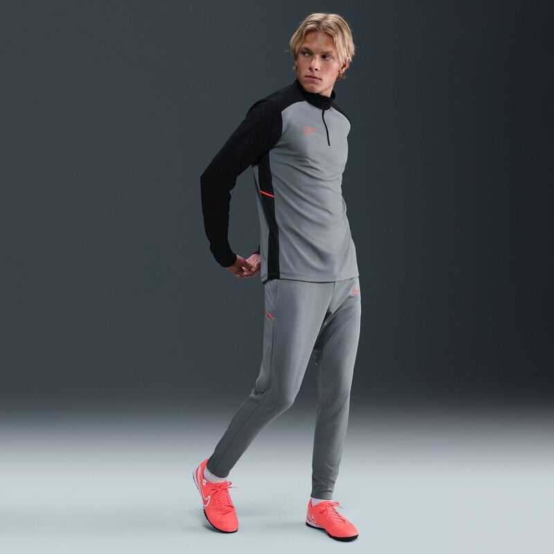 Nike Academy, Gris Frío/Gris Frío/Carmesí brillante, hi-res