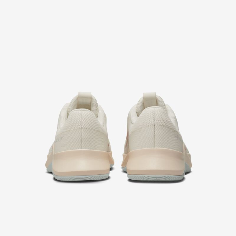 Nike MC Trainer 2, Marfil pálido/Hielo guayaba/Plata claro/Oxford rosa, hi-res