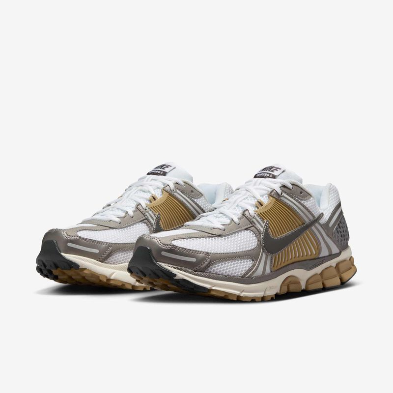 Nike Zoom Vomero 5, Peltre Metálico/Ceniza Media-Paracaídas Beige-Blanco-Marfil Pálido- Platino Metálico, hi-res