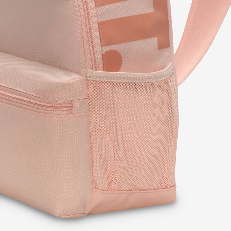Nike Brasilia JDI, Coral Lavado/Ágata Melocotón/Blanco Cumbre, hi-res