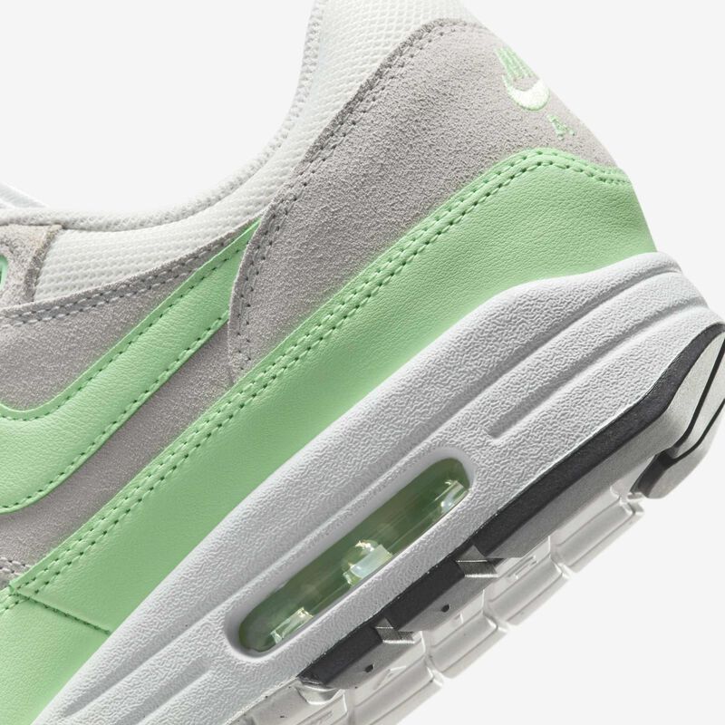Nike Air Max 1 Essential, Blanco Cumbre/Polvo Fotón/Negro/Verde Vapor, hi-res