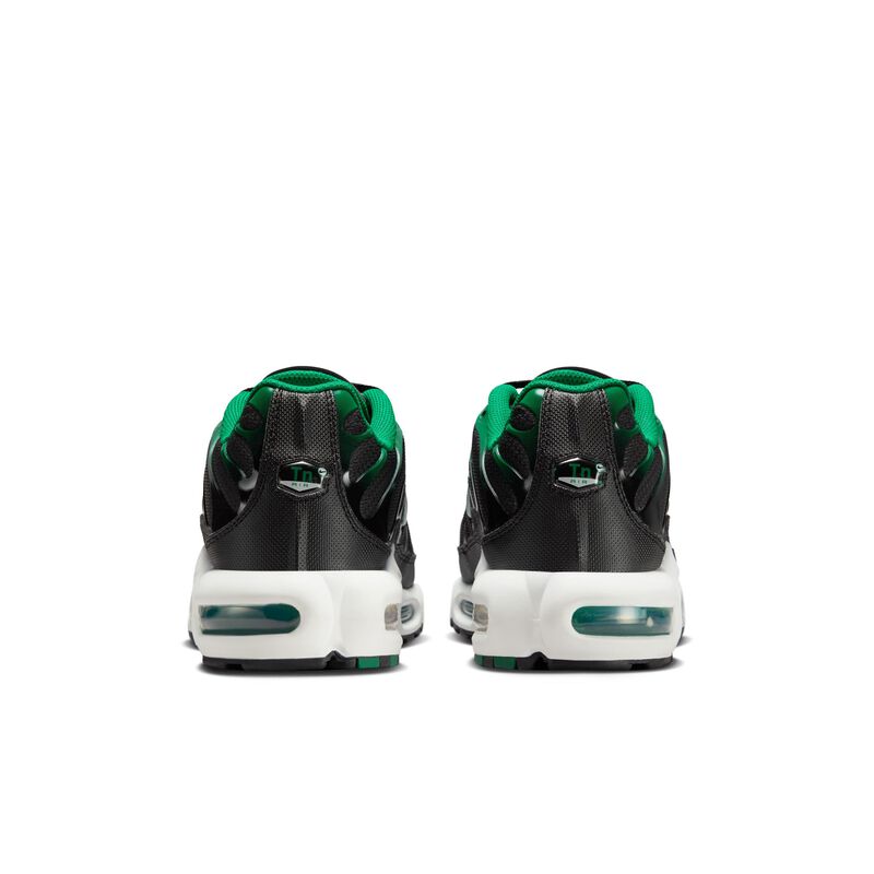 Nike Air Max Plus, Negro/Malaquita/Goma Marrón Claro/Blanco, hi-res