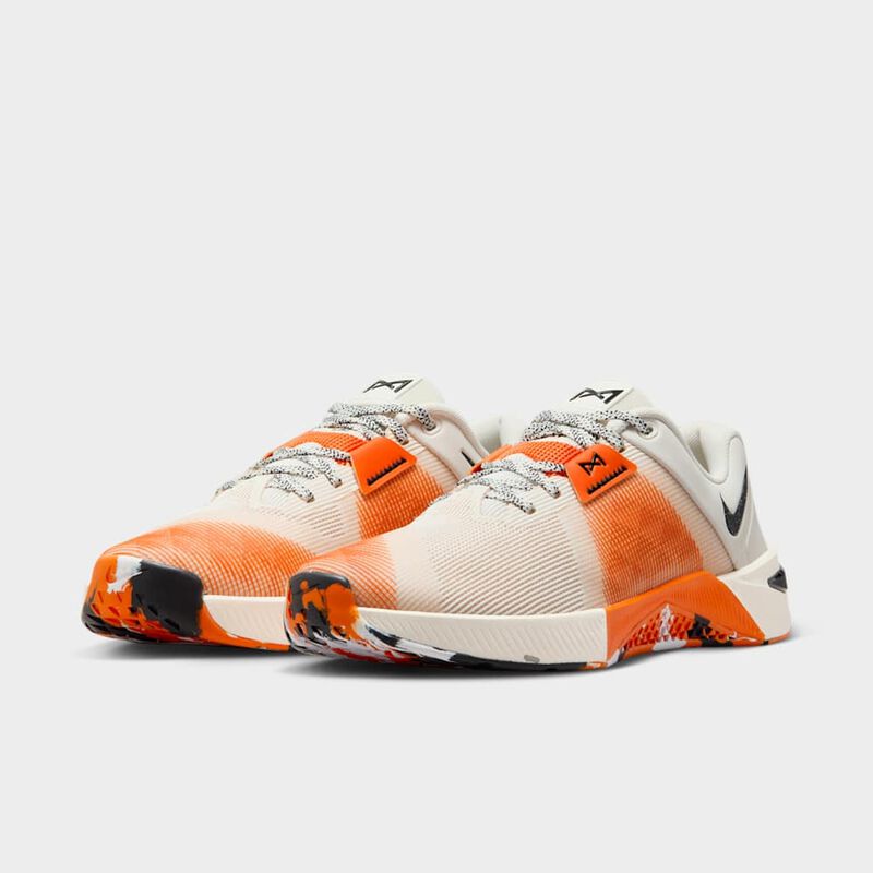 Nike Metcon 10, Perla suave/Naranja seguridad/Negro, hi-res