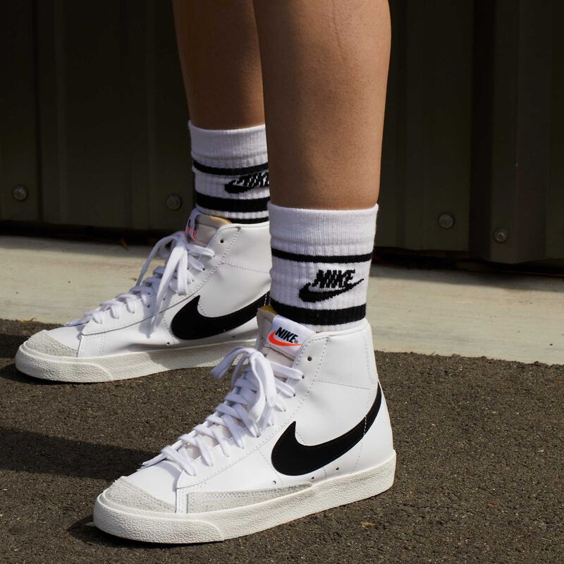 Nike Blazer Mid '77, Blanco/Vela/Melocotón/Negro, hi-res
