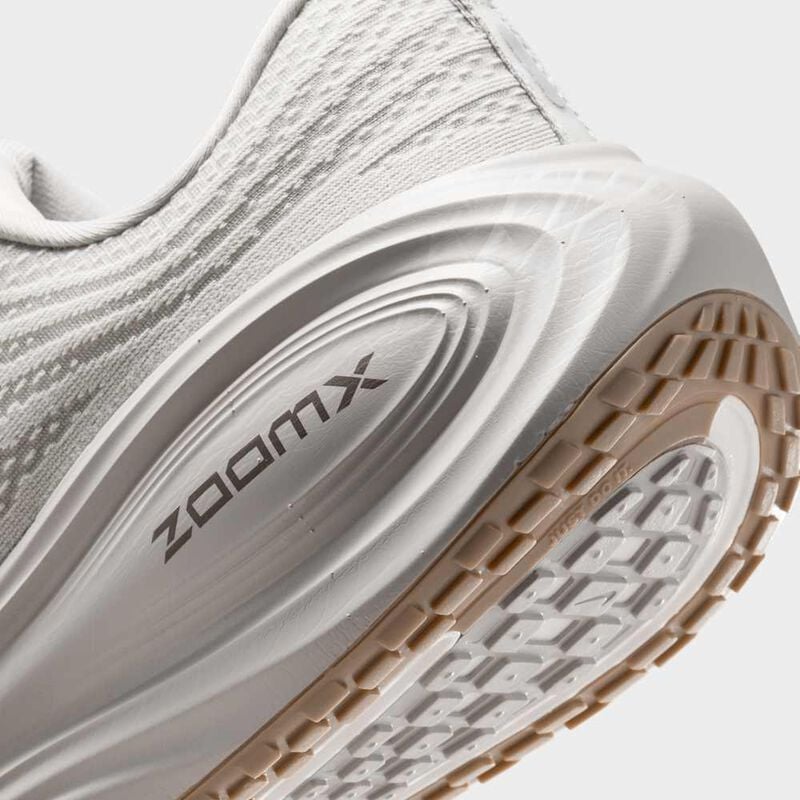 Nike Vomero Plus, Gris universitario/ceniza media-mineral de hierro claro-marr&oacute;n goma media, hi-res