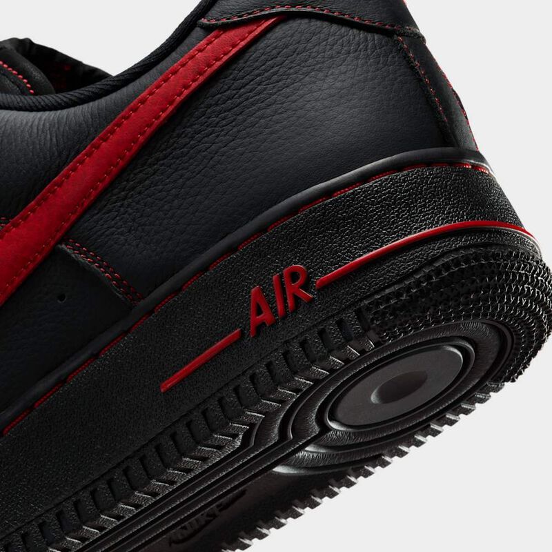 Nike Air Force 1 '07 LV8, Negro/Rojo Universitario, hi-res
