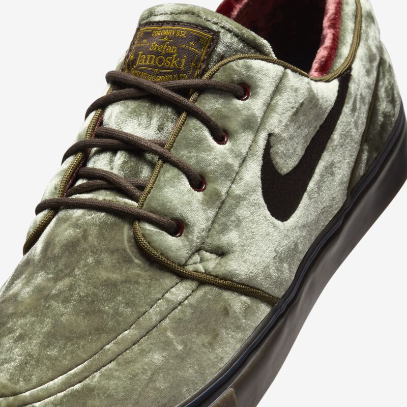 Nike SB Zoom Janoski OG+ SE, Oliva Medio/Marrón Barroco/Rojo Oscuro Del Equipo/Marrón Aterciopelado, hi-res