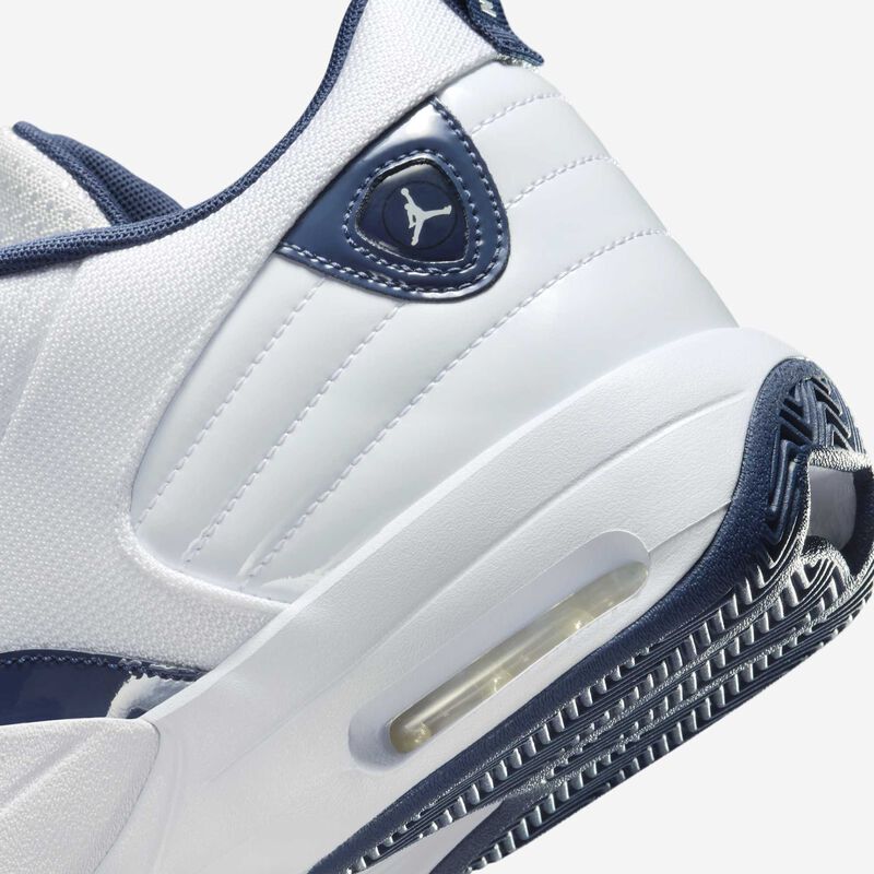 Jordan Max Aura 6, Blanco/Azul Marino Medianoche, hi-res