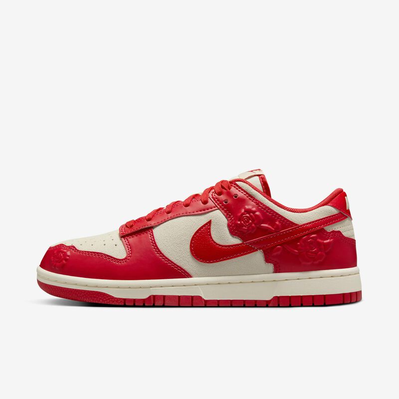 Nike Dunk Low, Leche De Coco/Marfil Pálido/Negro/Rojo Universitario, hi-res