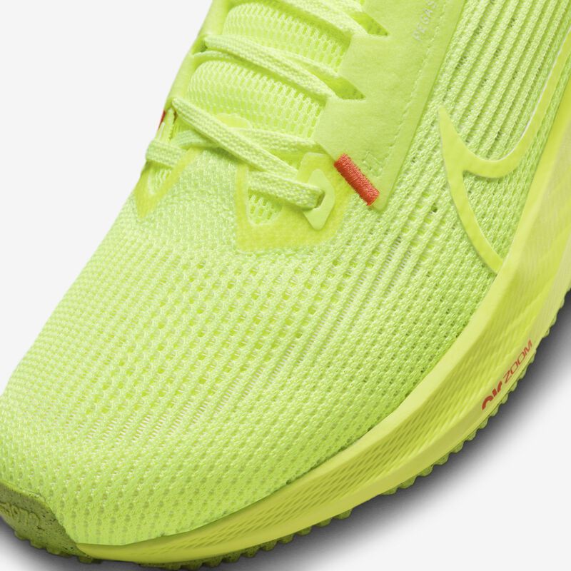 Nike Pegasus 40, Voltio/Apenas voltios/Carmesí brillante/Voltio, hi-res