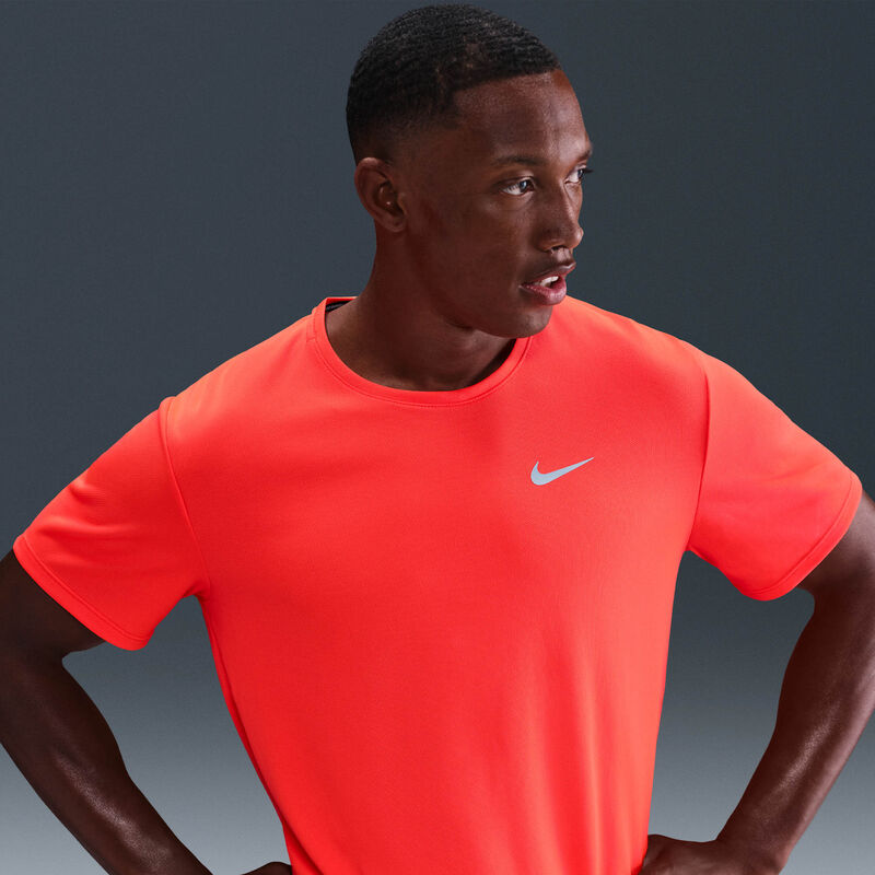 Nike Miler, Carmesí brillante, hi-res