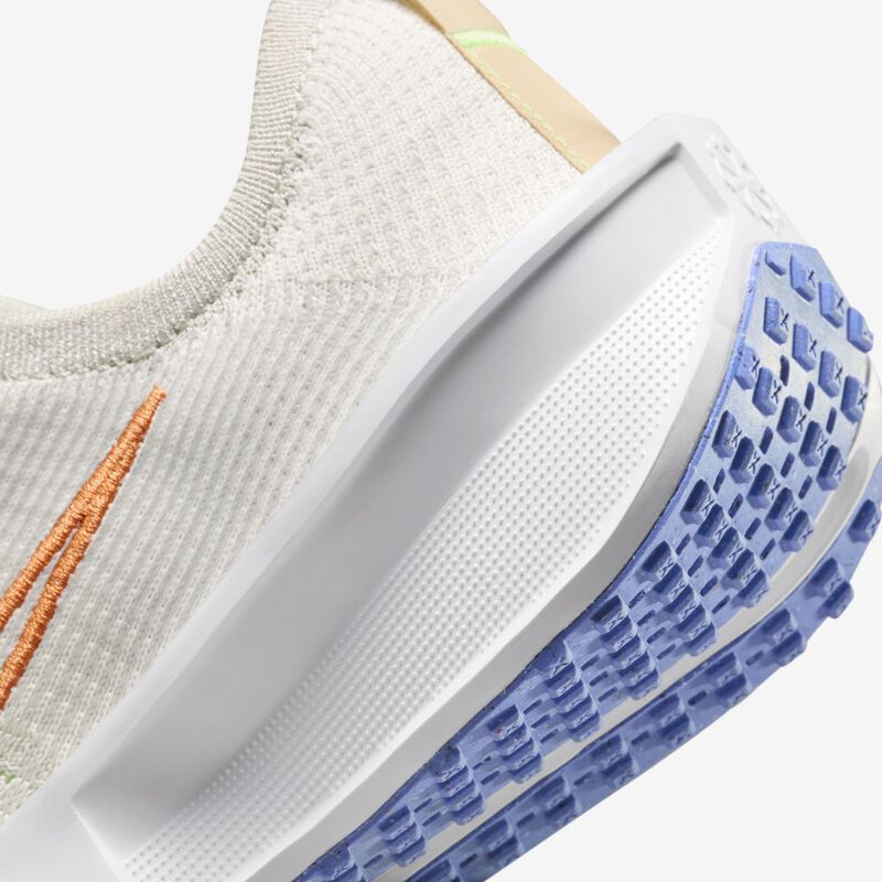 Nike Interact Run, Hueso Claro/Vela Mandarina Brillante, hi-res