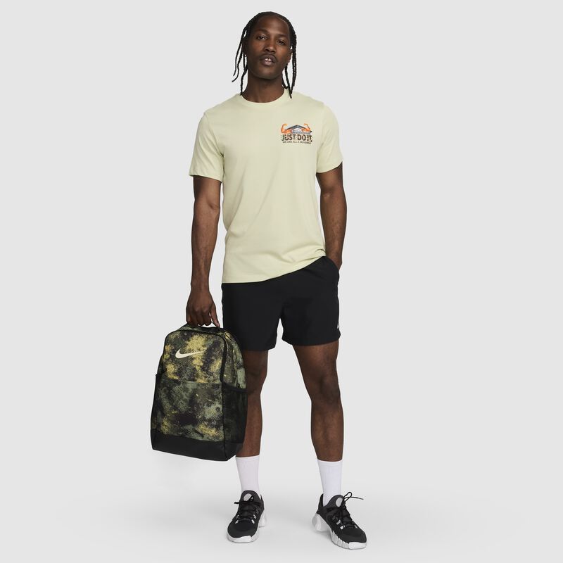 Nike Brasilia, Verde Aceite/Negro/Leche De Coco, hi-res