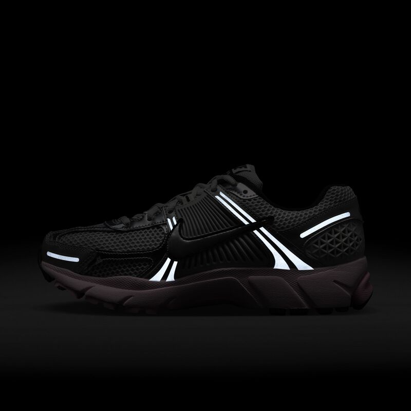 Nike Zoom Vomero 5, Polvo Fotón/Espuma Rosa/Rosa Suave Medio/Plata Metalizado, hi-res