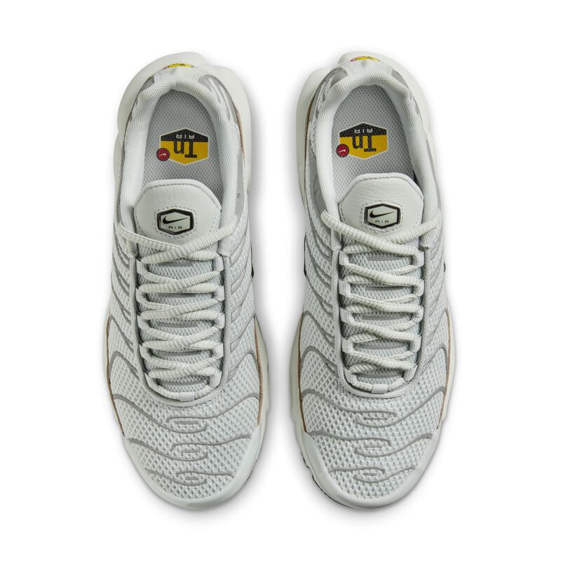 Nike Air Max Plus, Plata Claro/Cromo/Hueso Claro/Negro, hi-res
