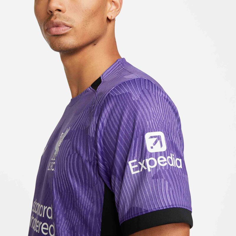 Liverpool FC alternativo 2023/24 Stadium, Morado espacial/Blanco, hi-res