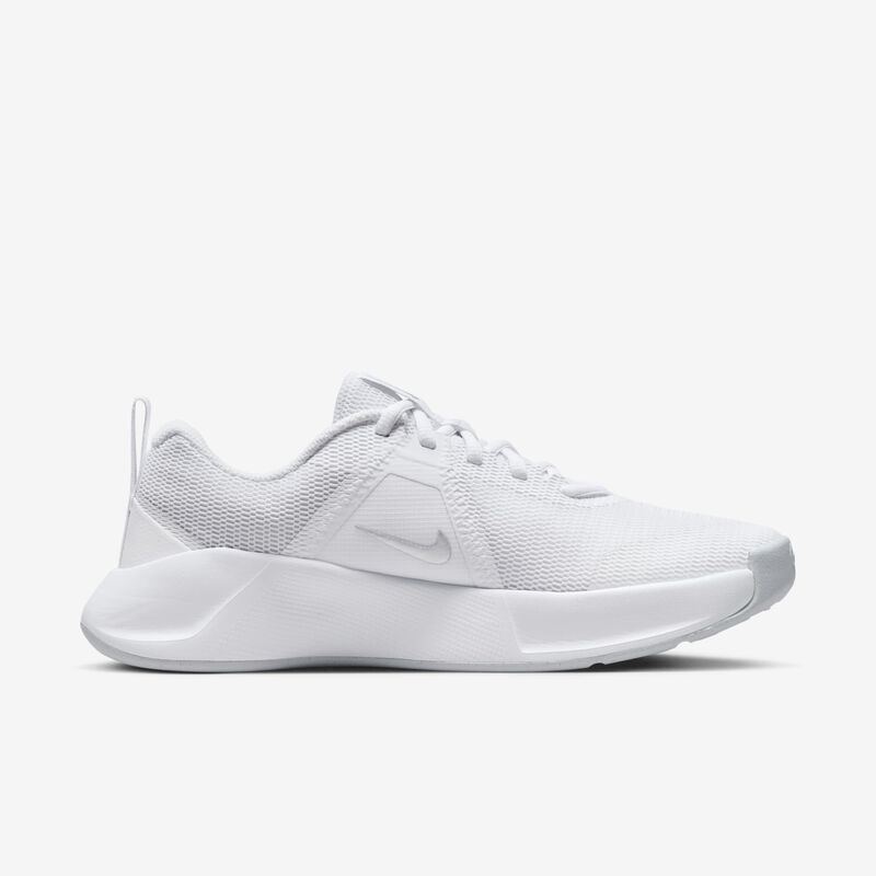Nike MC Trainer 3, Blanco/Polvo Fotón/Platino Metalizado, hi-res