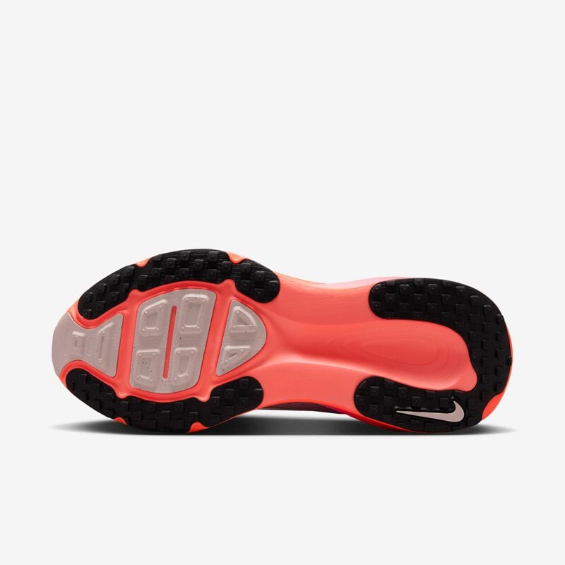 Nike Vomero 18, Atmósfera/Carmesí Brillante/Carmesí Felicidad/Negro, hi-res