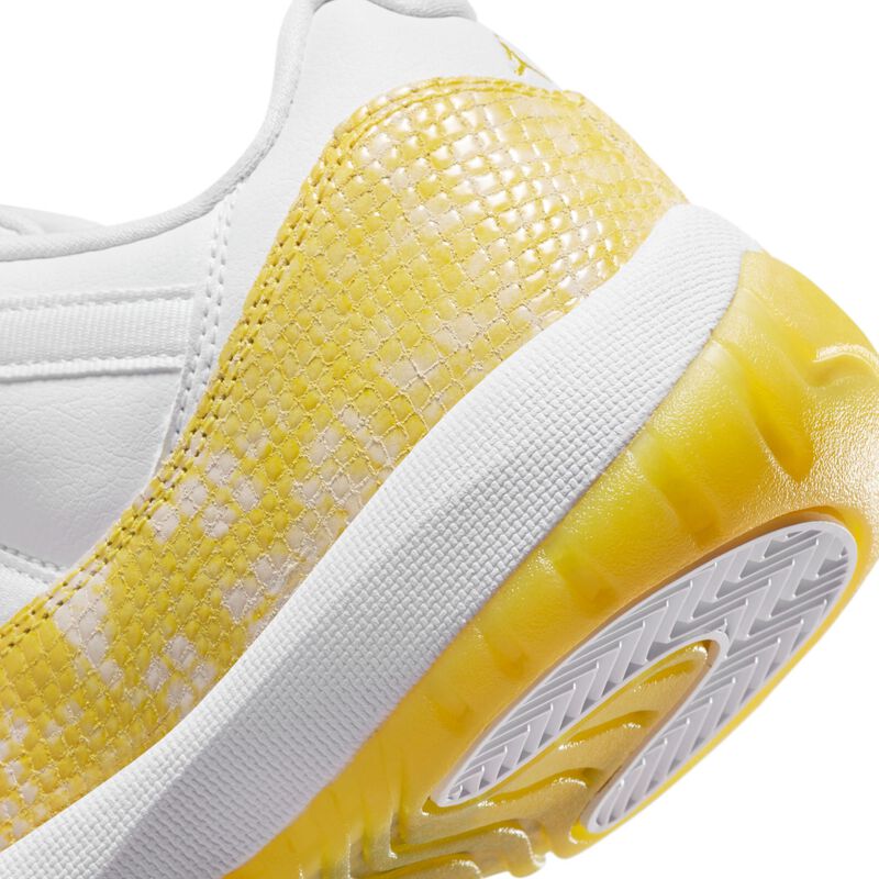 Air Jordan 11 Retro Low, Blanco/Blanco/Tour Yellow, hi-res