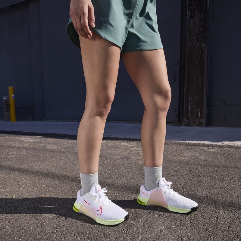 Nike Metcon 9, Blanco/Voltio/Apenas Volt/Carmesí Brillante, hi-res