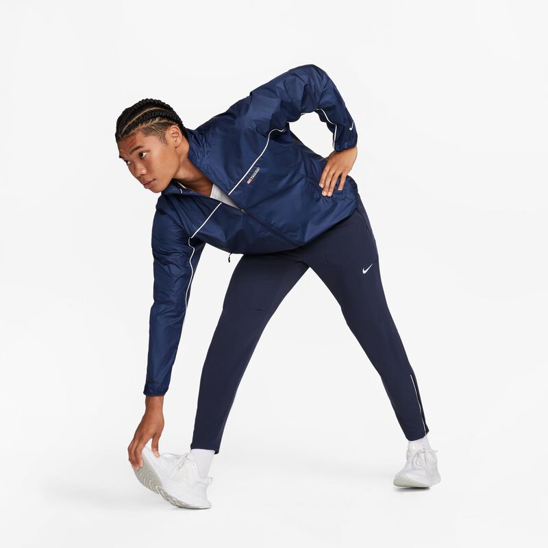 Nike Track Club, Azul marino medianoche/Blanco cumbre/Blanco cumbre, hi-res