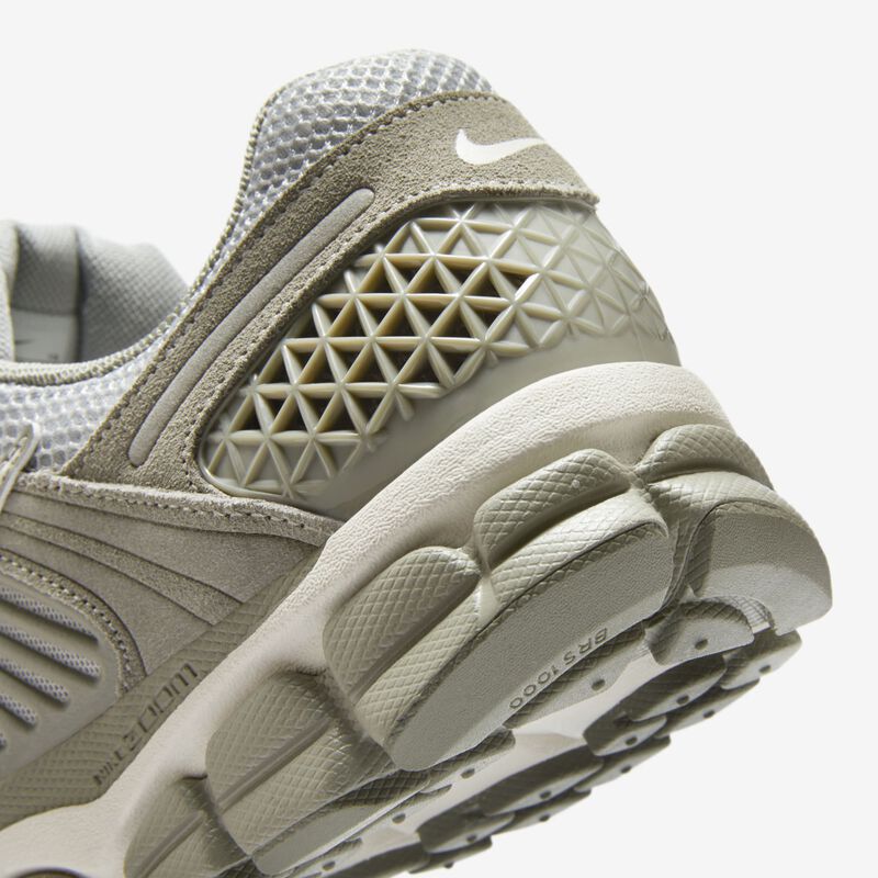 Nike Zoom Vomero 5, Estuco Oscuro/Gris Humo Fantasma Claro, hi-res