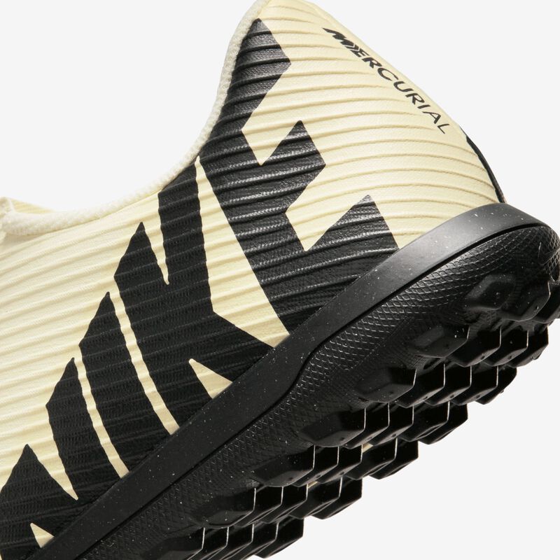 [Ljava.lang.String;@11fbbdbb Nike, Amarillo, hi-res