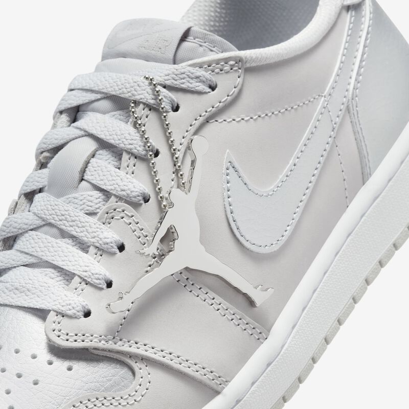Air Jordan 1 Low OG, Gris Neutro/Plata Metalizado-Blanco, hi-res