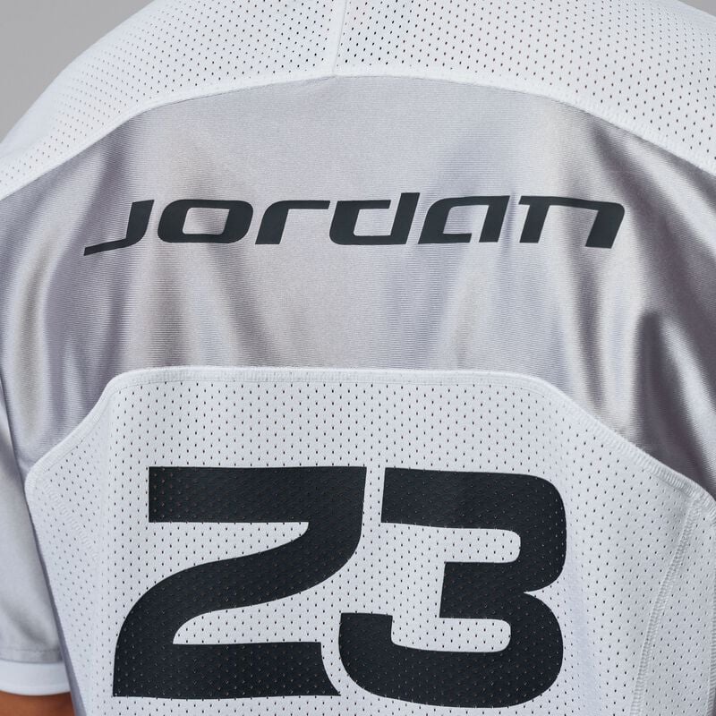 [Ljava.lang.String;@5f5338d5 Jordan, Blanco, hi-res