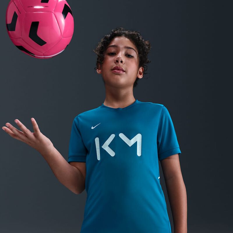 [Ljava.lang.String;@74b090e6 Kylian Mbapp&eacute; Academy, Azul, hi-res