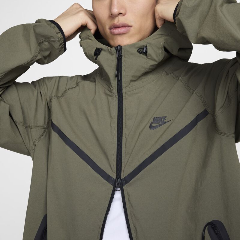 Nike Tech Windrunner, Oliva Media/Oliva Media/Negro, hi-res