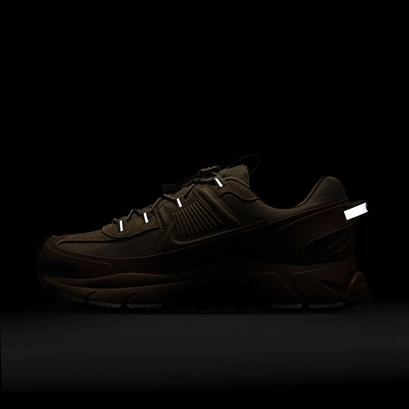 Nike Zoom Vomero Roam, Lino/Caqui-Antracita-Oro universitario, hi-res
