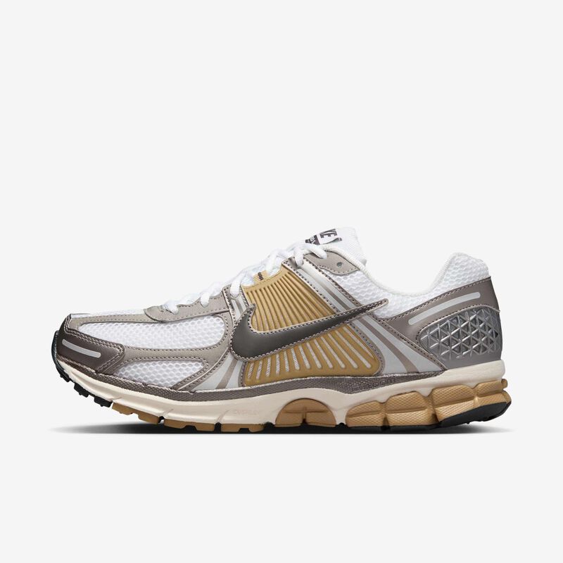 Nike Zoom Vomero 5, Peltre Metálico/Ceniza Media-Paracaídas Beige-Blanco-Marfil Pálido- Platino Metálico, hi-res