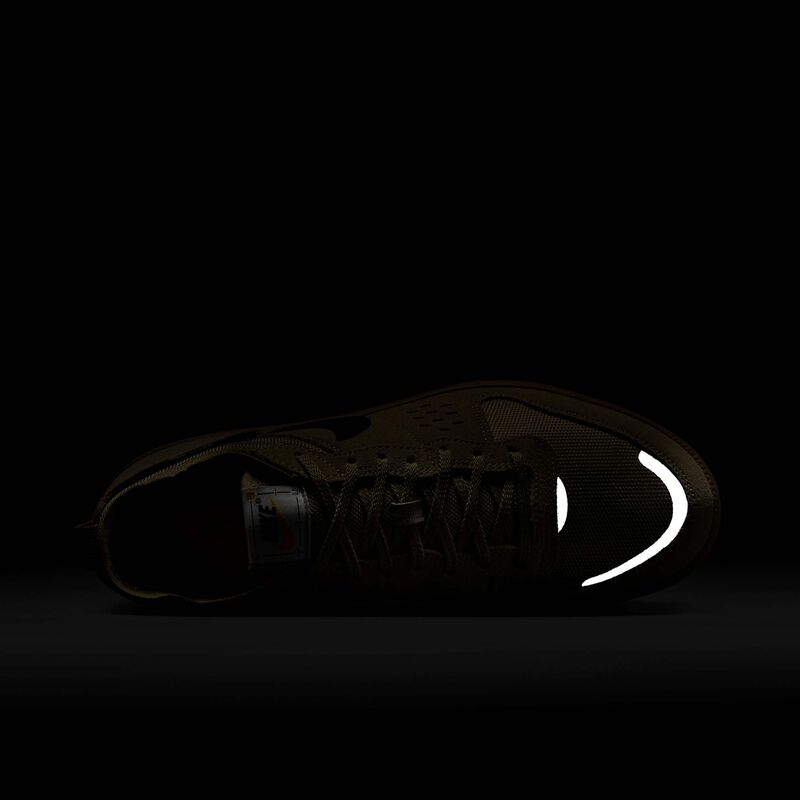 Nike C1TY, Caqui Desierto/Beige Paracaídas/Oro Universitario/Negro, hi-res