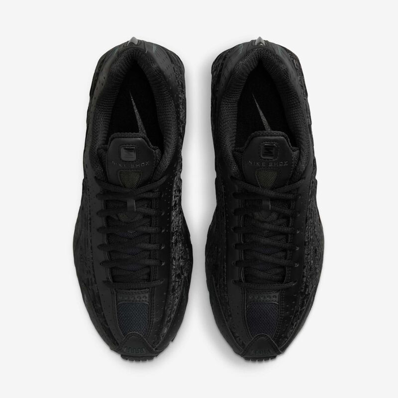 Nike Shox R4, Negro/Gris Humo Oscuro, hi-res