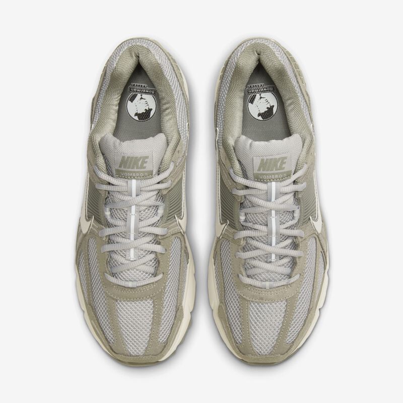 Nike Zoom Vomero 5, Estuco Oscuro/Gris Humo Fantasma Claro, hi-res