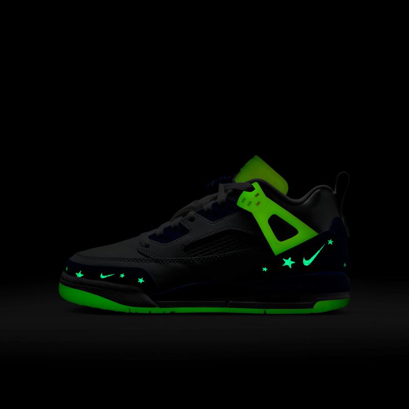 Jordan Spizike Low Sneaker School, Blanco/Volt Tinte/Plata Metalizado/Hiper Royal, hi-res