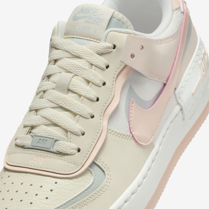 Nike Air Force 1 Shadow, Leche De Coco/Plata Claro/Vela/Tinte Carmesí, hi-res