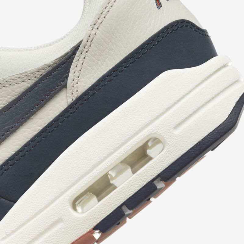Nike Air Max 1 LX, Marrón verdoso claro/Obsidiana/Naranja fuerte/Vela, hi-res