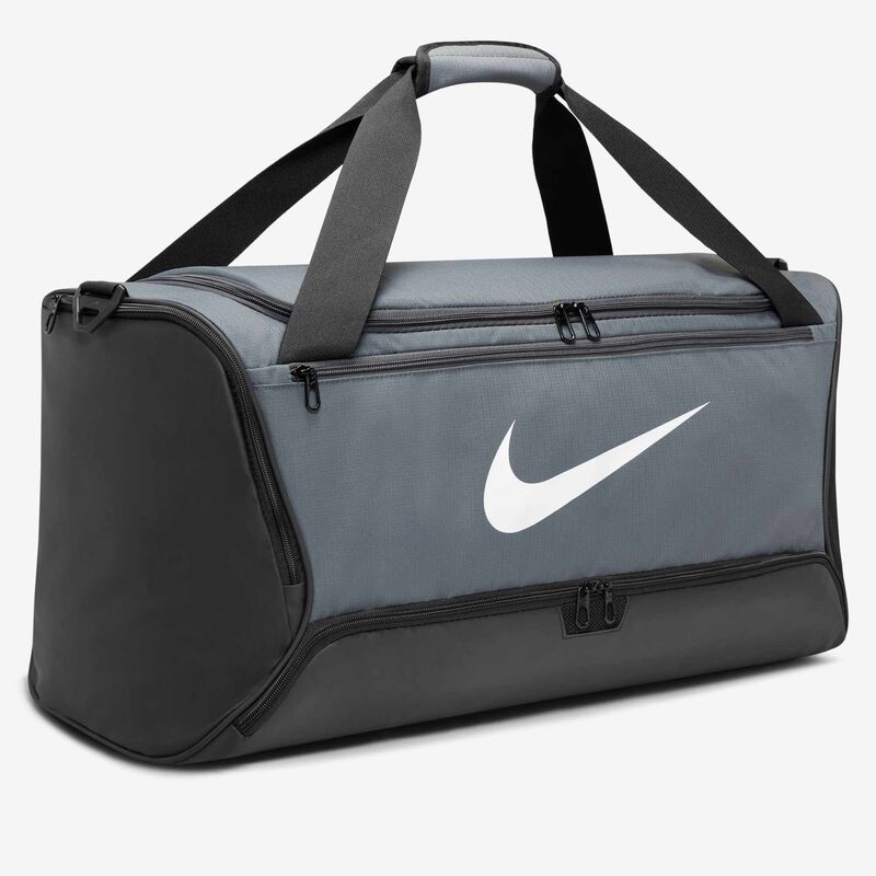 Nike Brasilia 9.5, Gris Hierro/Negro/Blanco, hi-res