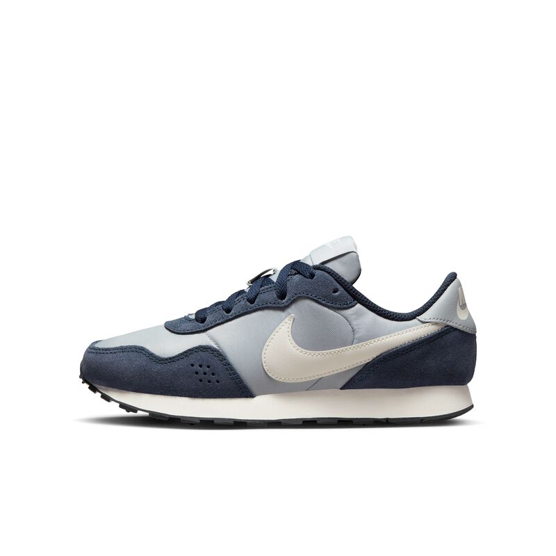 Nike MD Valiant, Obsidiana oscuro/Gris humo claro/Vela/Fantasma, hi-res