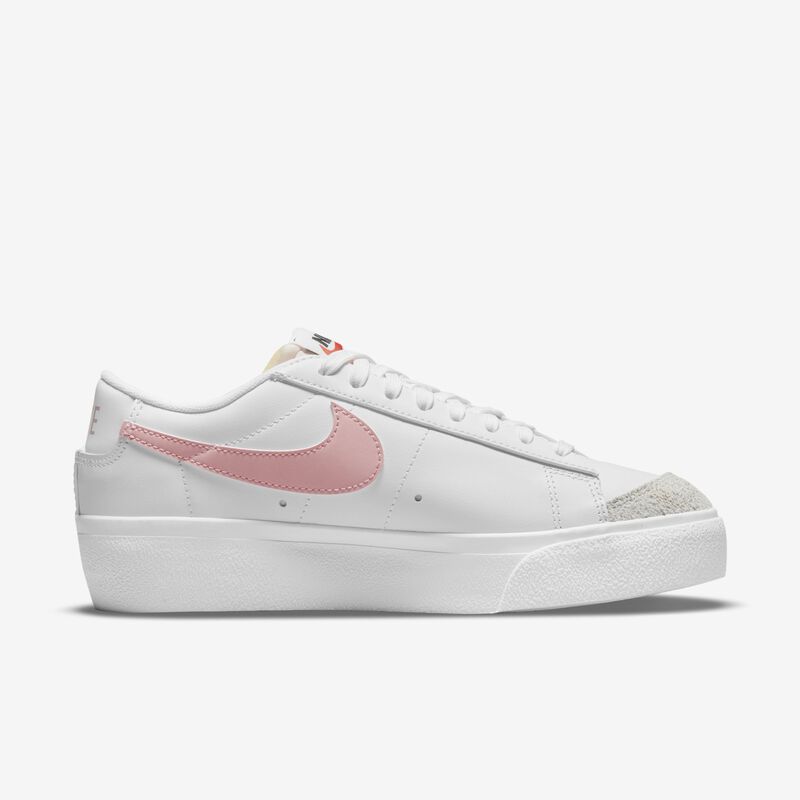 Nike Blazer Low Platform, Blanco/Rosa Esmalte-Blanco Cumbre-Negro, hi-res