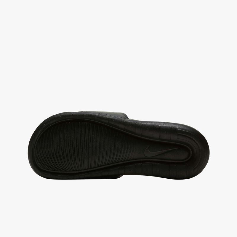 Nike Victori One, Negro/Negro/Blanco, hi-res
