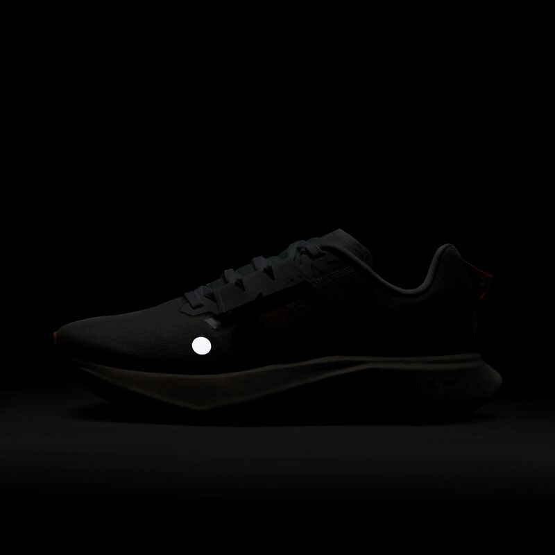 Nike Ultrafly, Blanco/Total Orange/Pale Ivory/Negro, hi-res