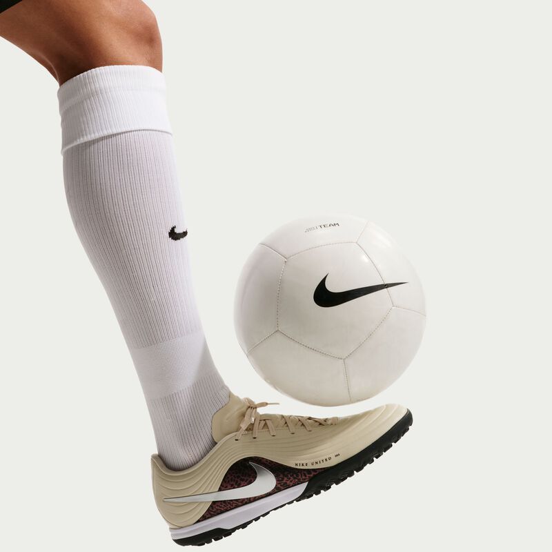 [Ljava.lang.String;@10a09ca6 Nike, Marr&oacute;n, hi-res